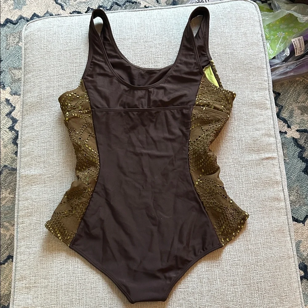 NEW Seea brown Lilia green laser cut side surf suit swimsuit, Zait - Picture 8 of 11